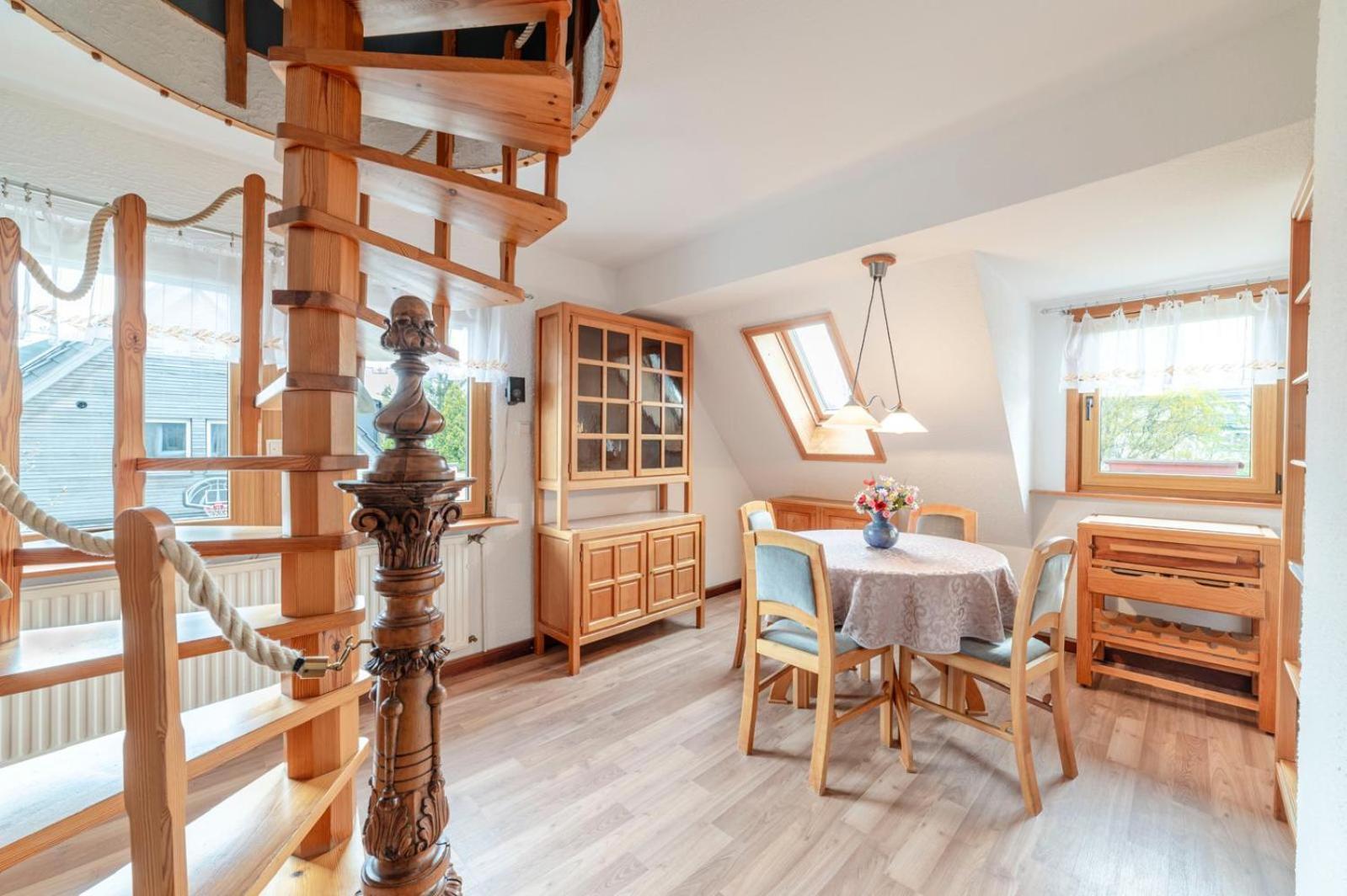 Cozy Villa With Garden, Balcony And Parking Area In Duesseldorf Dış mekan fotoğraf