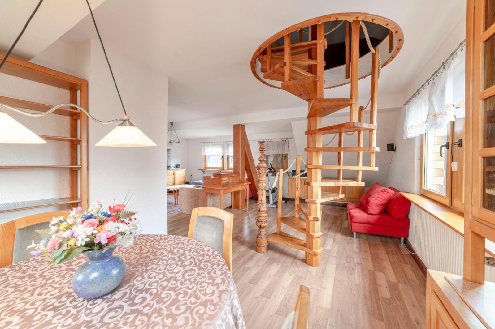 Cozy Villa With Garden, Balcony And Parking Area In Duesseldorf Dış mekan fotoğraf